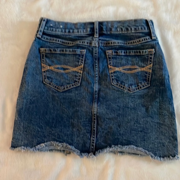 Abercrombie Girls Jean Skirt With Adjustable Waist Size 11/12 - Picture 2 of 4